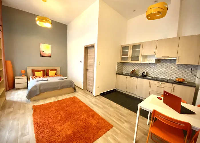 Gracia House شقة فندقية 4*