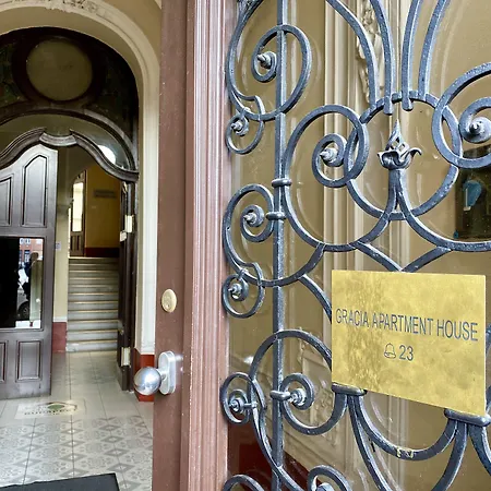 Lejlighedshotel Gracia House 4*