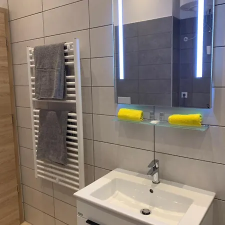 Gracia House מלון דירות