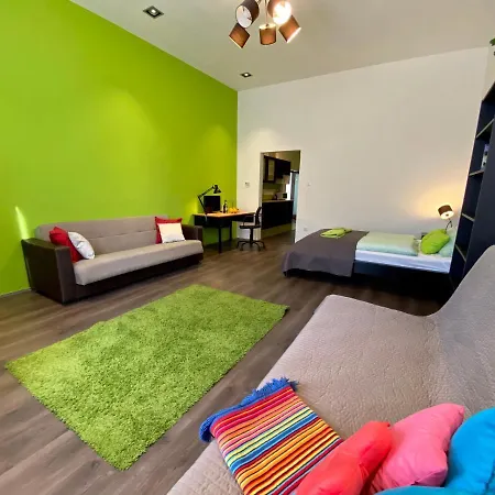 Gracia House מלון דירות 4*