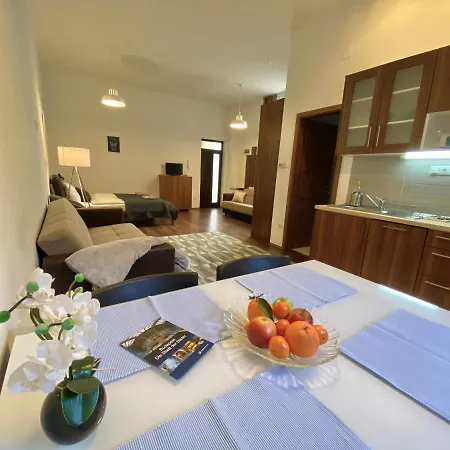 מלון דירות Gracia House 4*