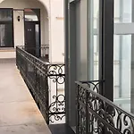 Gracia House Aparthotel 4*
