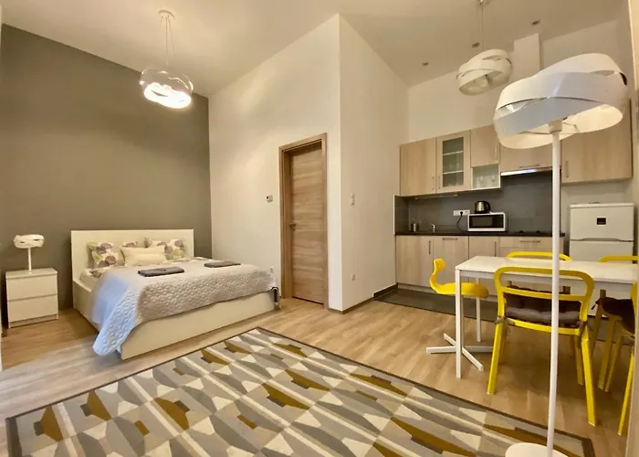 Gracia House Ξενοδοχείο με διαμερίσματα 4*