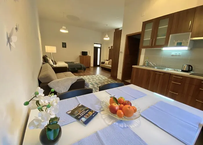 Ξενοδοχείο με διαμερίσματα Gracia House 4*