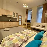 Gracia House 아파트호텔 부다페스트